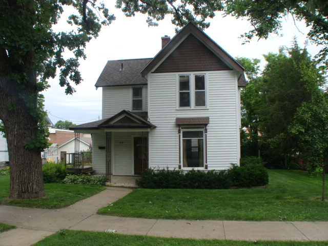 Primary Photo - 506 W Main St