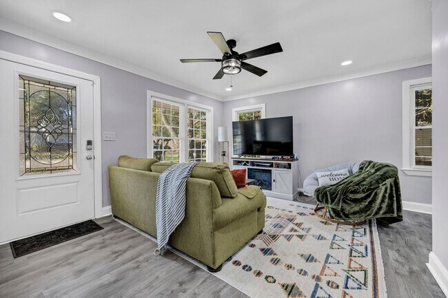 Foto del edificio - Coming Soon in Oakdale Subdivision!