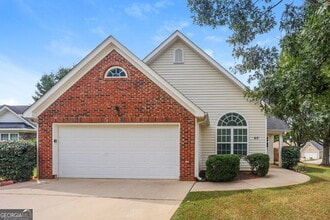 Building Photo - 40 Belltree Cir