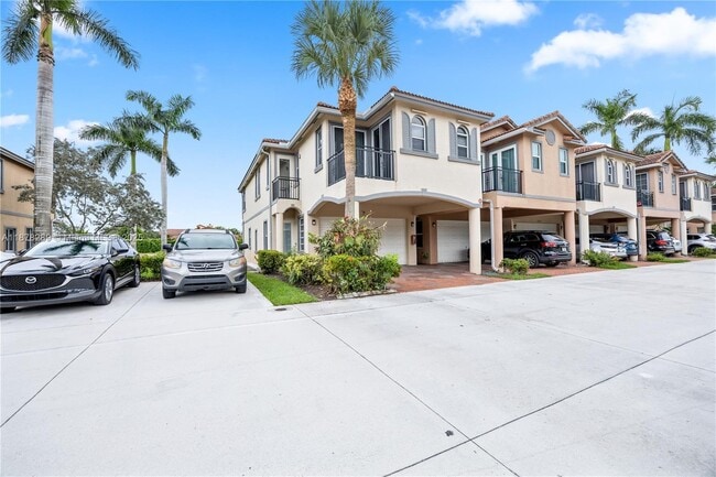 Building Photo - 12312 Royal Palm Blvd