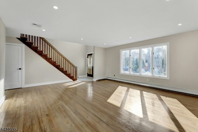 Foto del edificio - 535 Orchard Ave