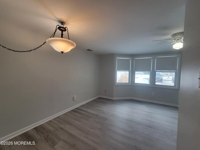 Foto del edificio - 38-40-40 Johnson Ln