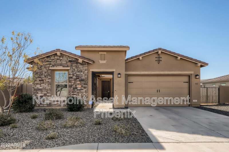 Primary Photo - 19011 W Medlock Dr