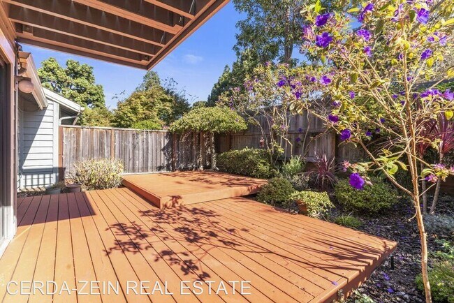Building Photo - 3 br, 2.5 bath House - 37 Purcell Drive