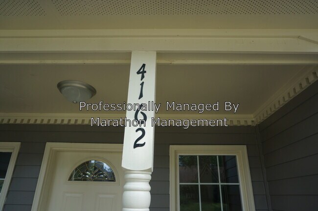 Building Photo - 4162 Old Village Ln