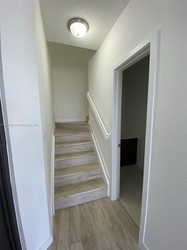 Foto del edificio - 15500 SW 136th St
