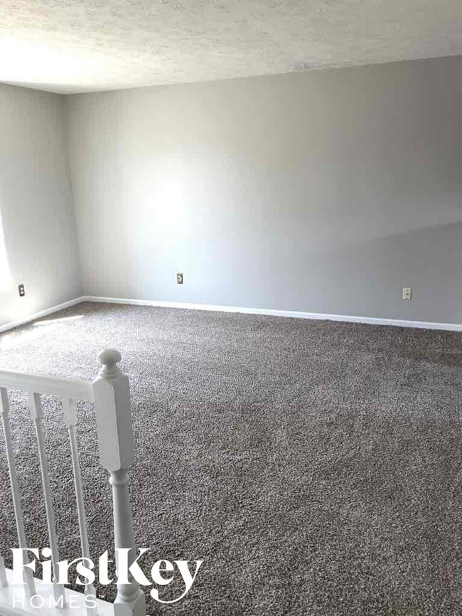 Building Photo - 9459 Hadway Dr