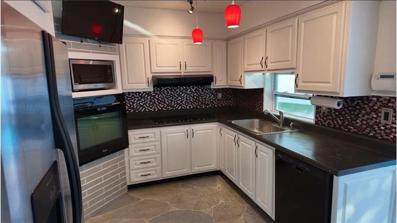 Primary Photo - 600 NW 38th Ct