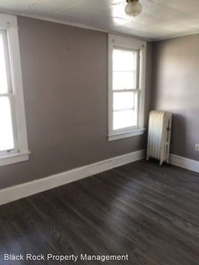 Building Photo - 3 br, 1 bath House - 141 W Abbott Street