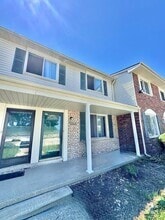 Building Photo - 13426 Denver Cir E