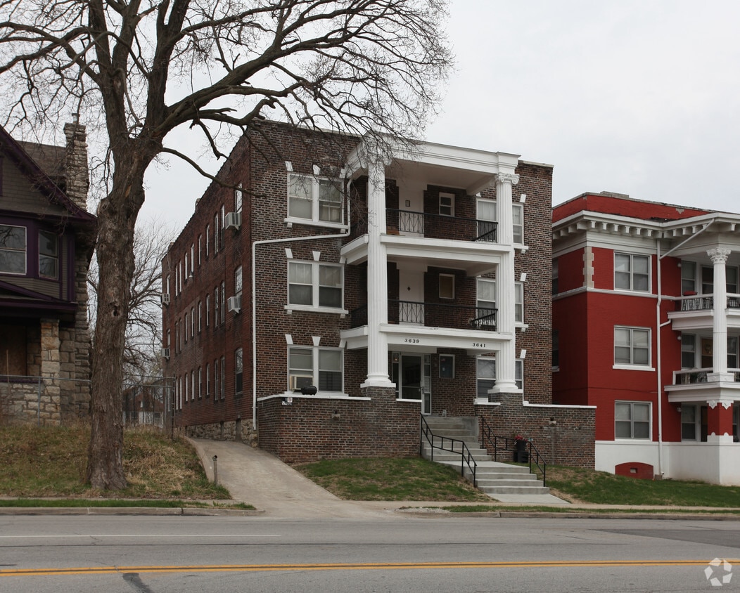 36393641 Paseo Blvd, Kansas City, MO 64109 Apartments in Kansas City