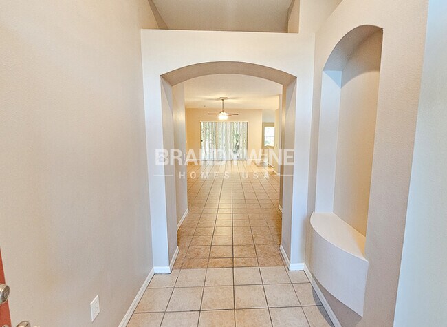 Foto del edificio - **1/2 MONTH CREDIT** New Year, New Space! ...