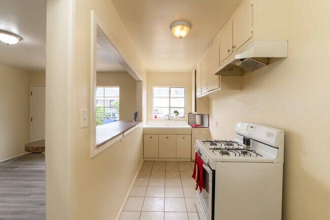 Building Photo - 67210th