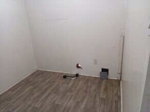 Building Photo - 10150 Sasser Ln