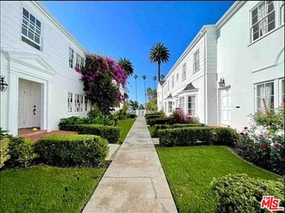 Primary Photo - 423 Ocean Ave