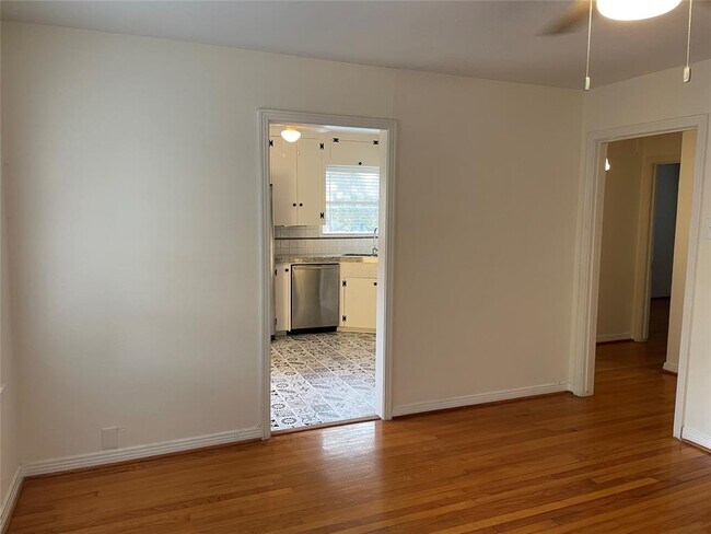 Building Photo - 4614 Michaux St