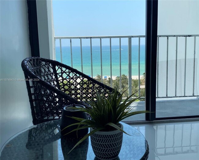 Building Photo - 6450 Collins Ave