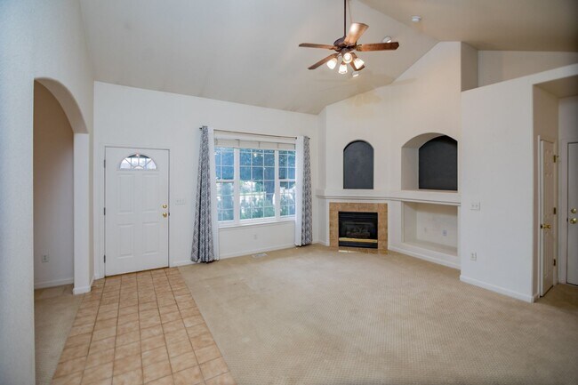 Foto del edificio - Beautiful 3 bedroom, 3 bathroom home in Gr...