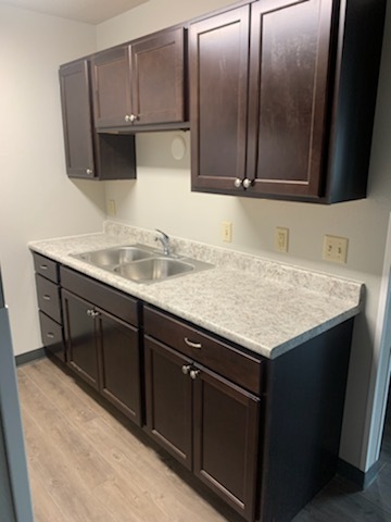 Kitchen - Miller Plaza Apartments