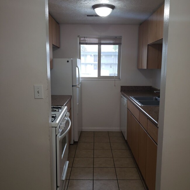 Foto del edificio - 1B/1B Pet Friendly Apartment South of BYU