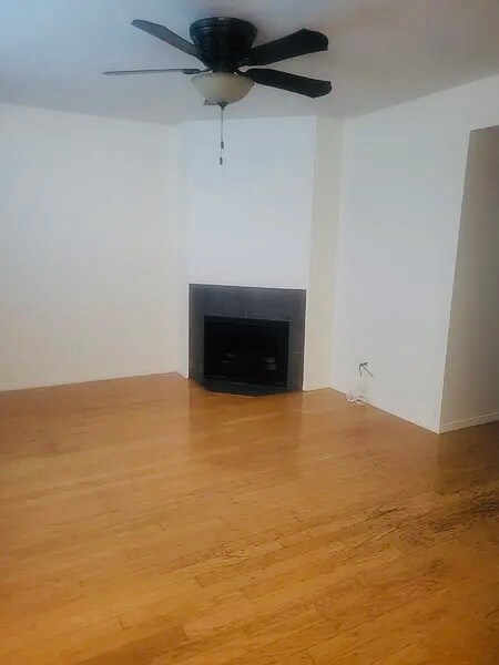 Sala de estar - 4115 Poplar St