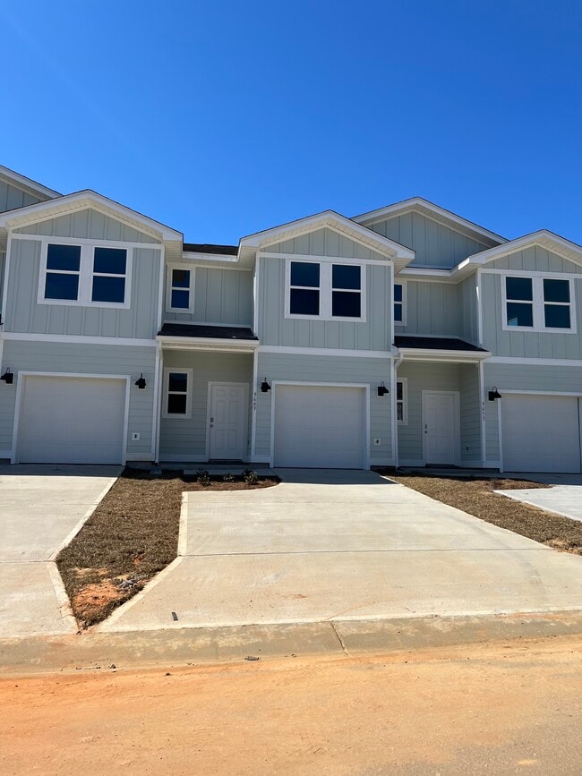 Building Photo - 9649 Nature Creek Blvd
