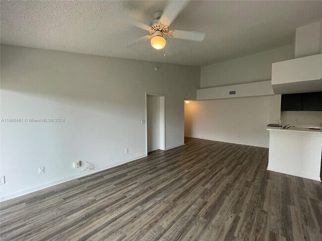 Foto del edificio - 9244 W Atlantic Blvd