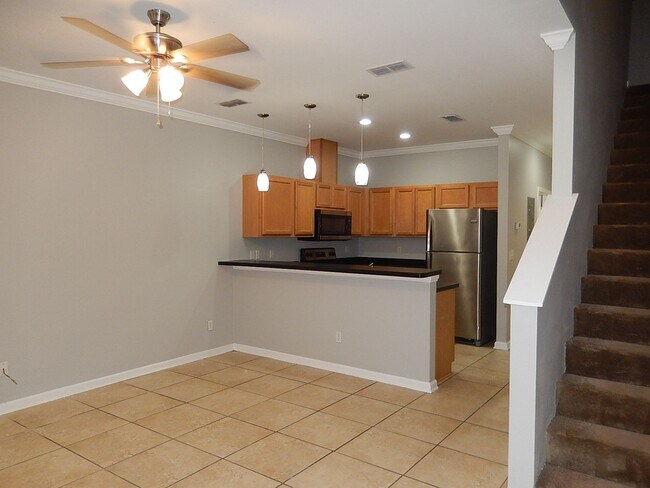 Building Photo - GORGEOUS 3/3 w/ Stainless Appliances, W/D, Open Floor Plan, Office, & More! $1450/month! Avail Ma...