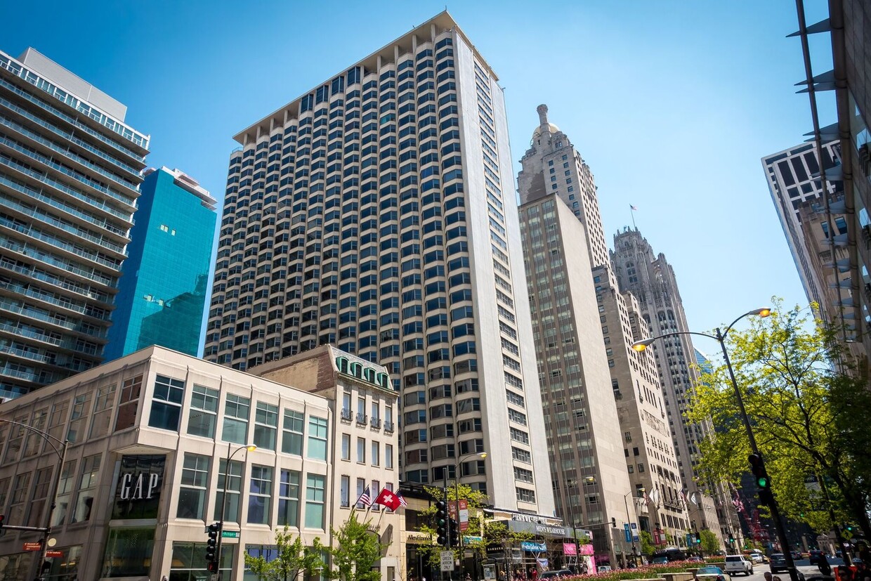 Primary Photo - 535 N Michigan Ave