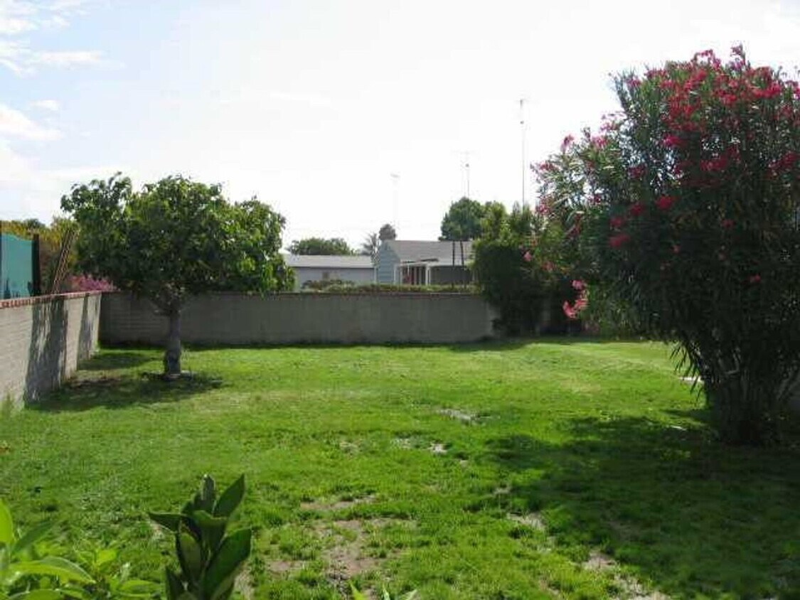 Foto del edificio - 4 BR / 2 BA near SDSU available 02/01/2026.