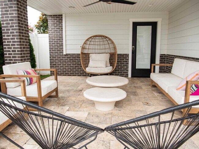 Building Photo - 1A N Haverford Ave