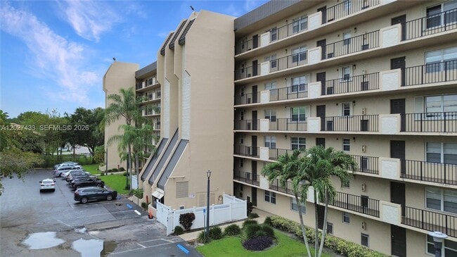 Foto del edificio - 3300 W Rolling Hills Cir