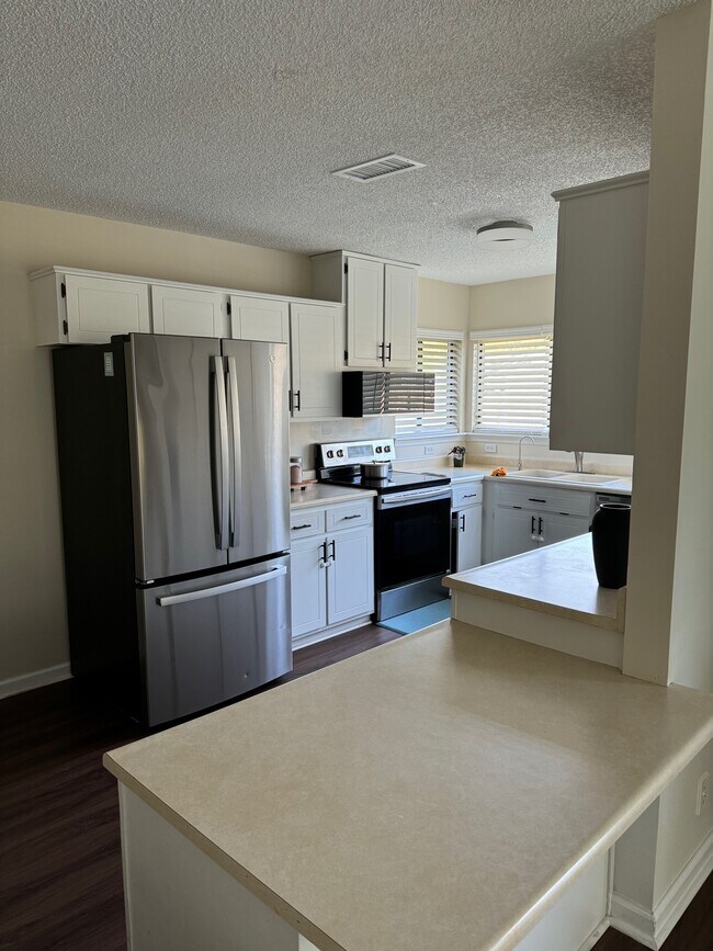 Cocina - 112 Woodvalley Dr