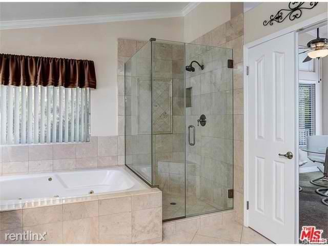 Building Photo - 29402 Hidden Oak Pl