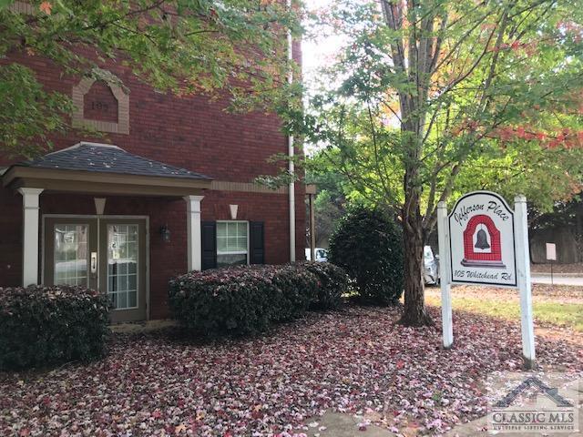 Foto principal - 105 Whitehead Rd