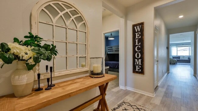 Foto del edificio - Beautiful Single-Story Home in the Prestig...