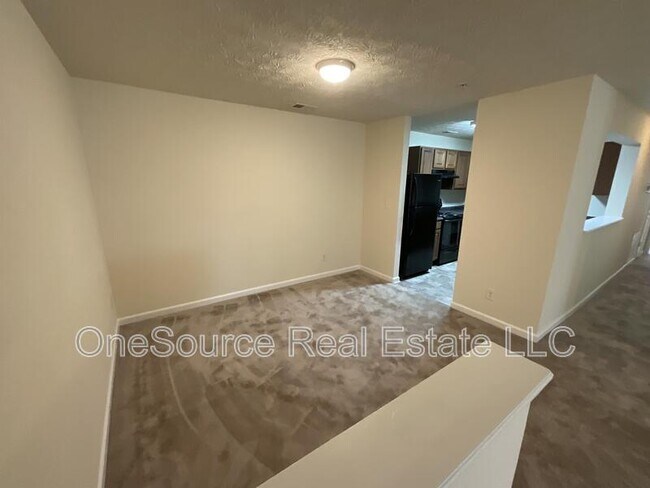 Foto del edificio - 1202 Fairington Club Dr