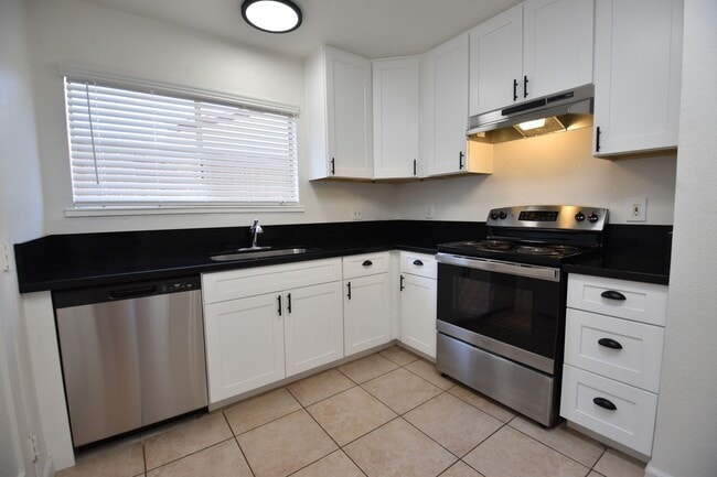 Photo - 4003-4003 Westporter Dr Apartment