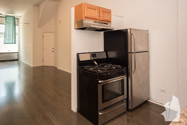 Foto del edificio - 2049 N Hoyne Ave