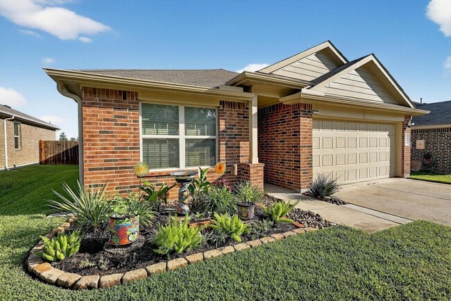 Foto del edificio - 5636 Rainflower Terrace Ln