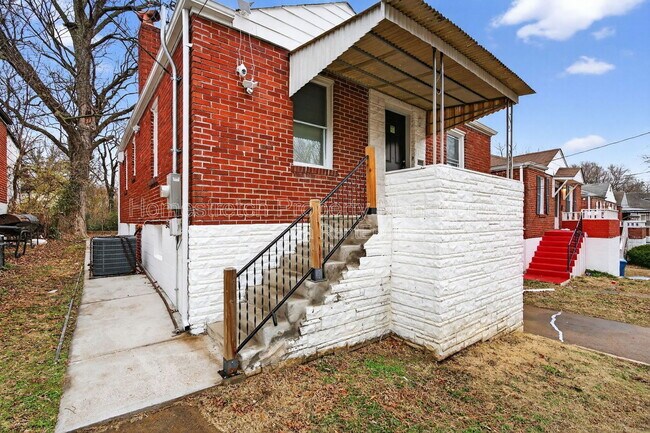 Foto del edificio - 7137 Garesche Ave