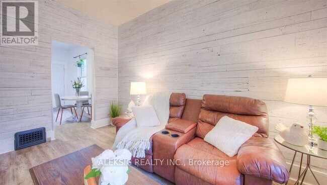 Photo du bâtiment - 271 Brock St