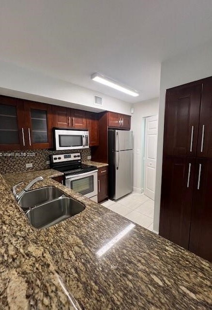 Foto del edificio - 577 SW 111th Ln