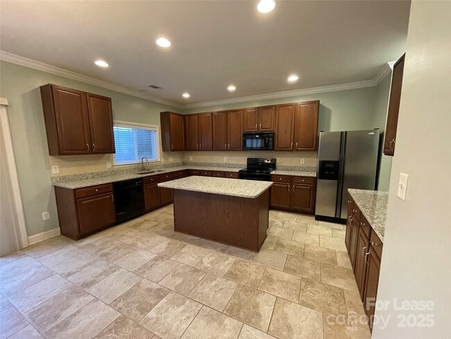 Building Photo - 12728 Cumberland Cove Dr