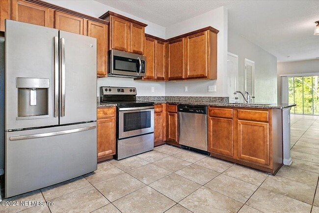 Building Photo - 780 Servia Dr