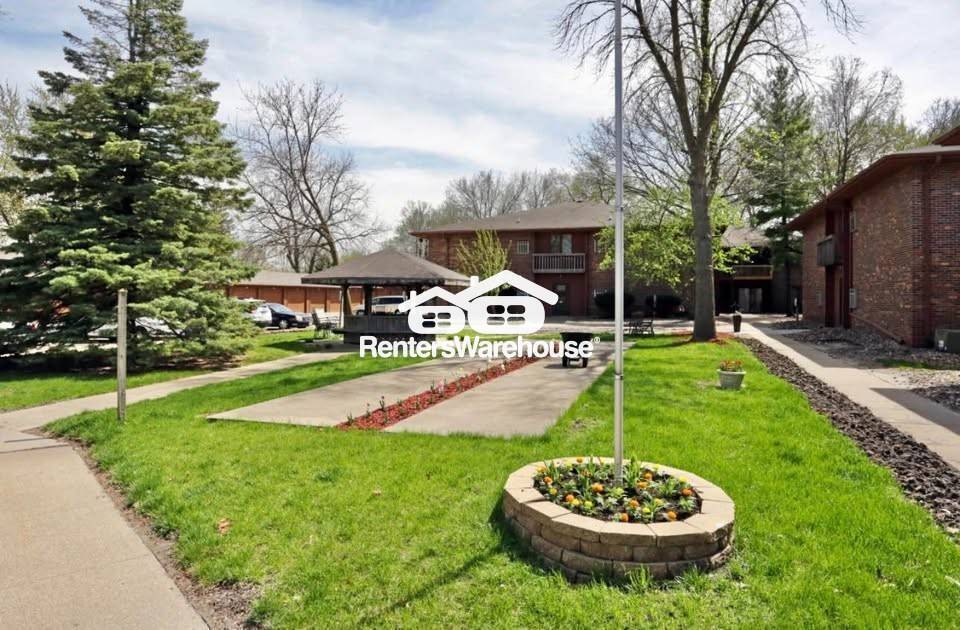 Foto principal - 1115 W 1st St