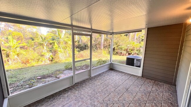 Building Photo - Fabulous 3 Bedroom, 2 Bathroom Home in Win...