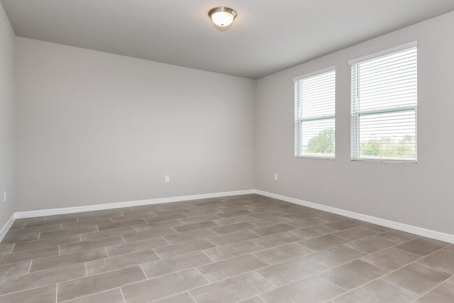 Building Photo - 1138 Oak Vly Dr