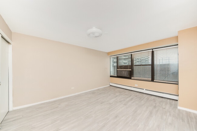 Foto del edificio - 6030 N Sheridan Rd