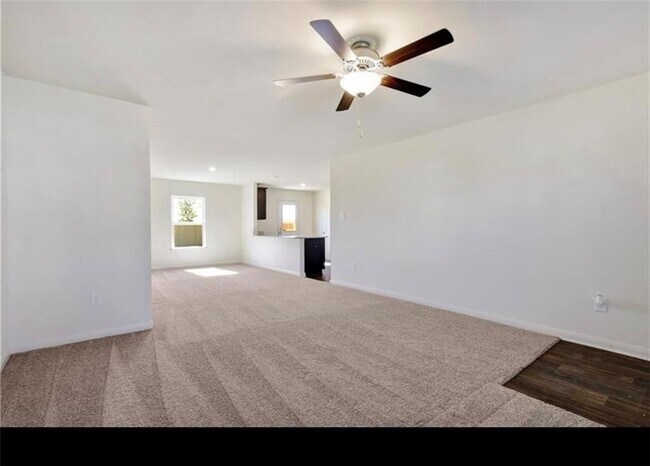 Building Photo - 313 Riverdale Dr